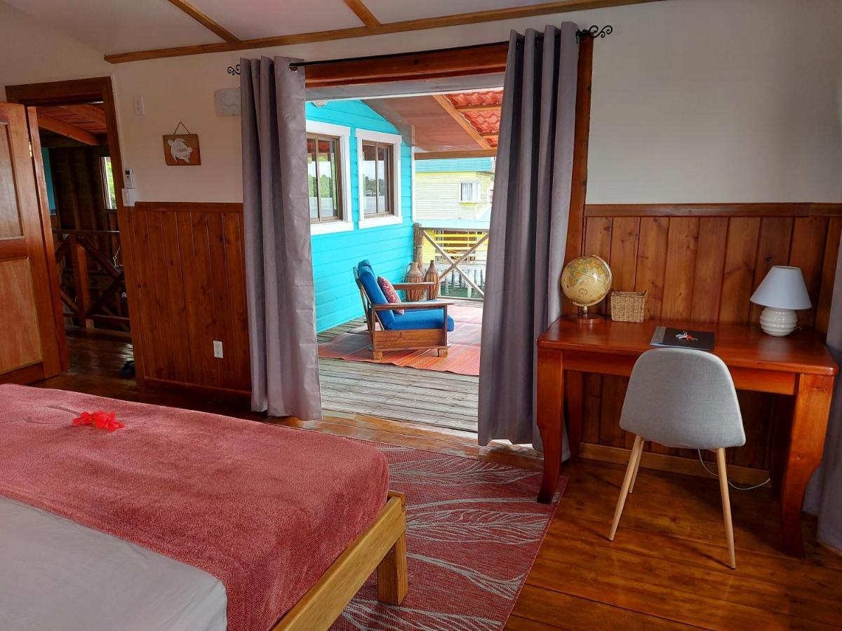 The Sunsetter Bed & Breakfast Bocas Town Exterior photo
