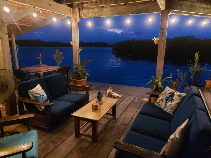 The Sunsetter Bed & Breakfast Bocas Town Exterior photo