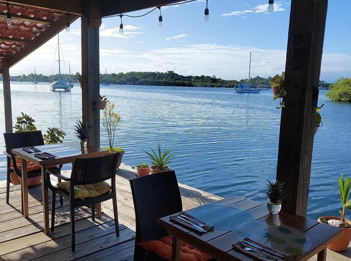 The Sunsetter Bed & Breakfast Bocas Town Exterior photo